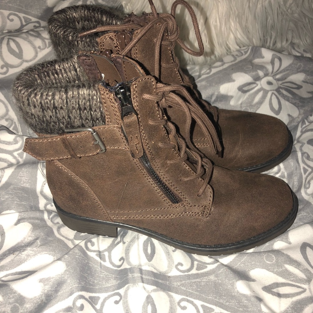 American Eagle Size 5